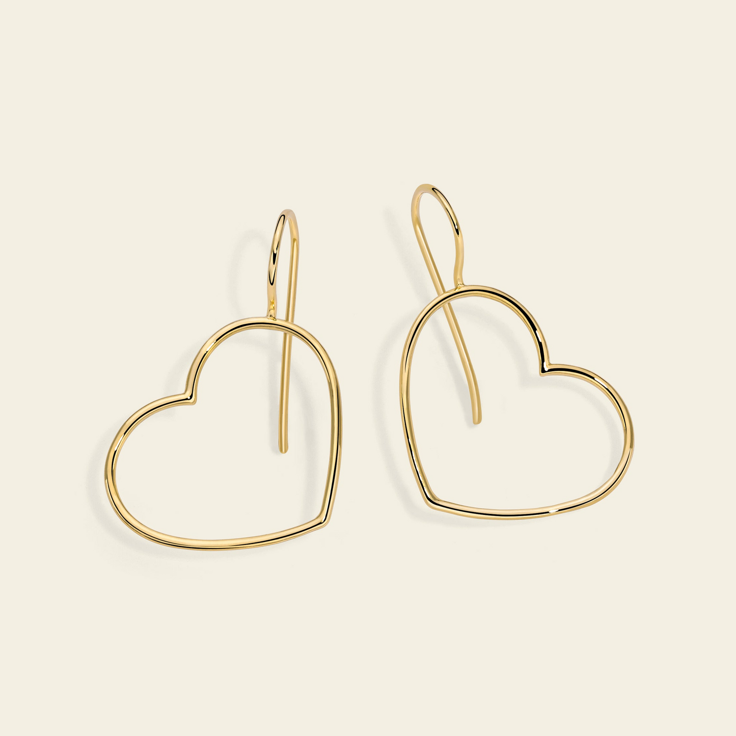 Marco Gerbella orecchini a gancio con cuore a filo grande oro giallo