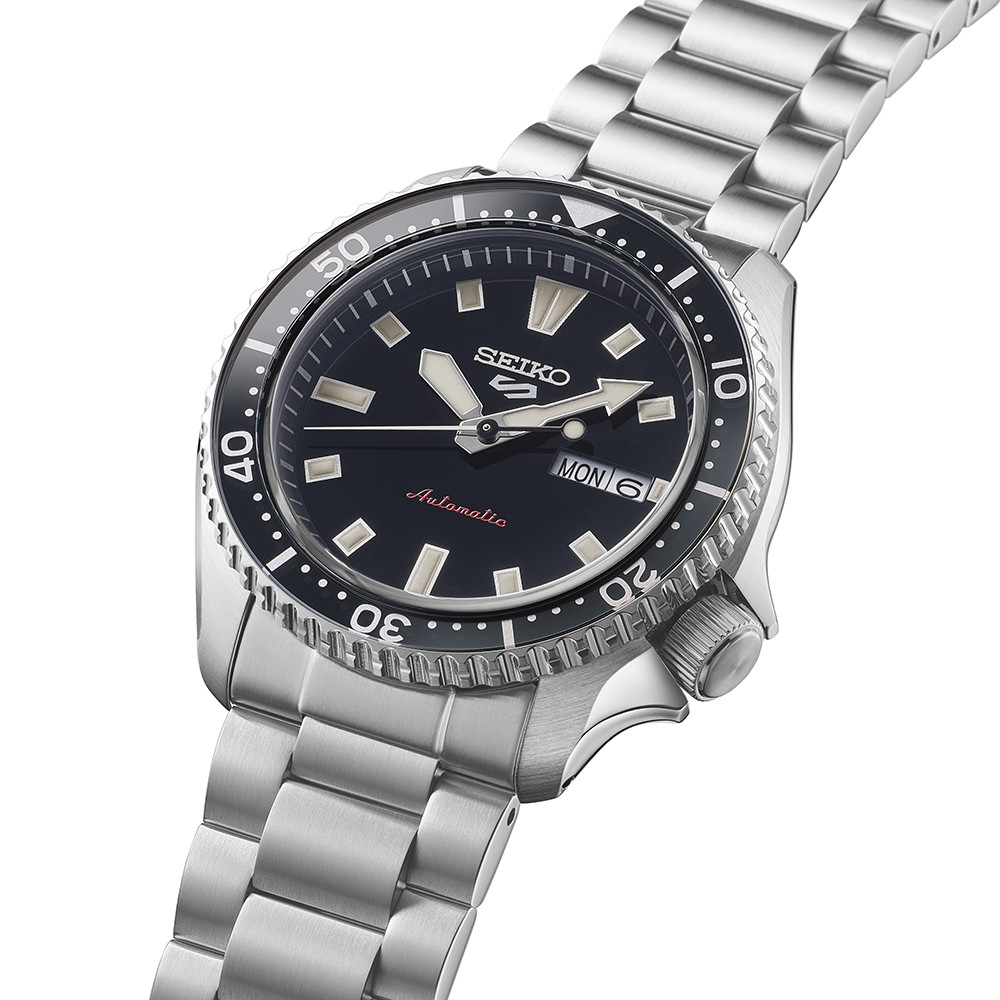 Seiko 5 Sports SRPL85K1 SKX Redux 'Kuro Black'