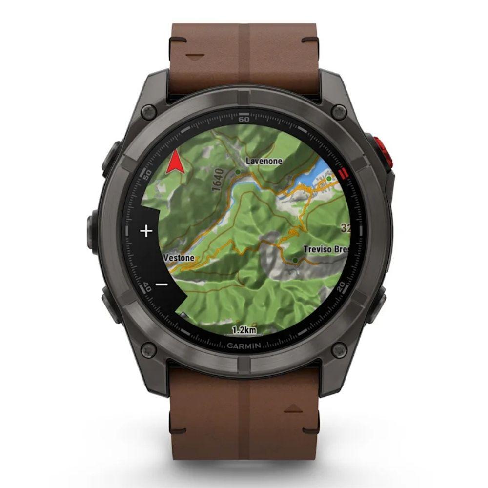 Garmin fenix 8 X PRO - 51 mm, AMOLED Sapphire, 010-03199-40 con cinturino in silicone e pelle marrone