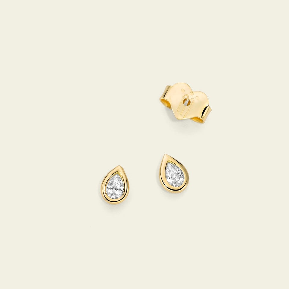 Marco Gerbella orecchini con diamante a goccia